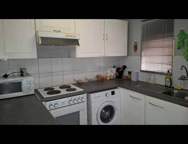 1 BEDROOM APARTMENT FOR SALE IN BRACKENDOWNS